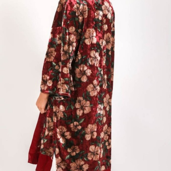 FLORAL VELVET KIMONO - Picture 3 of 3